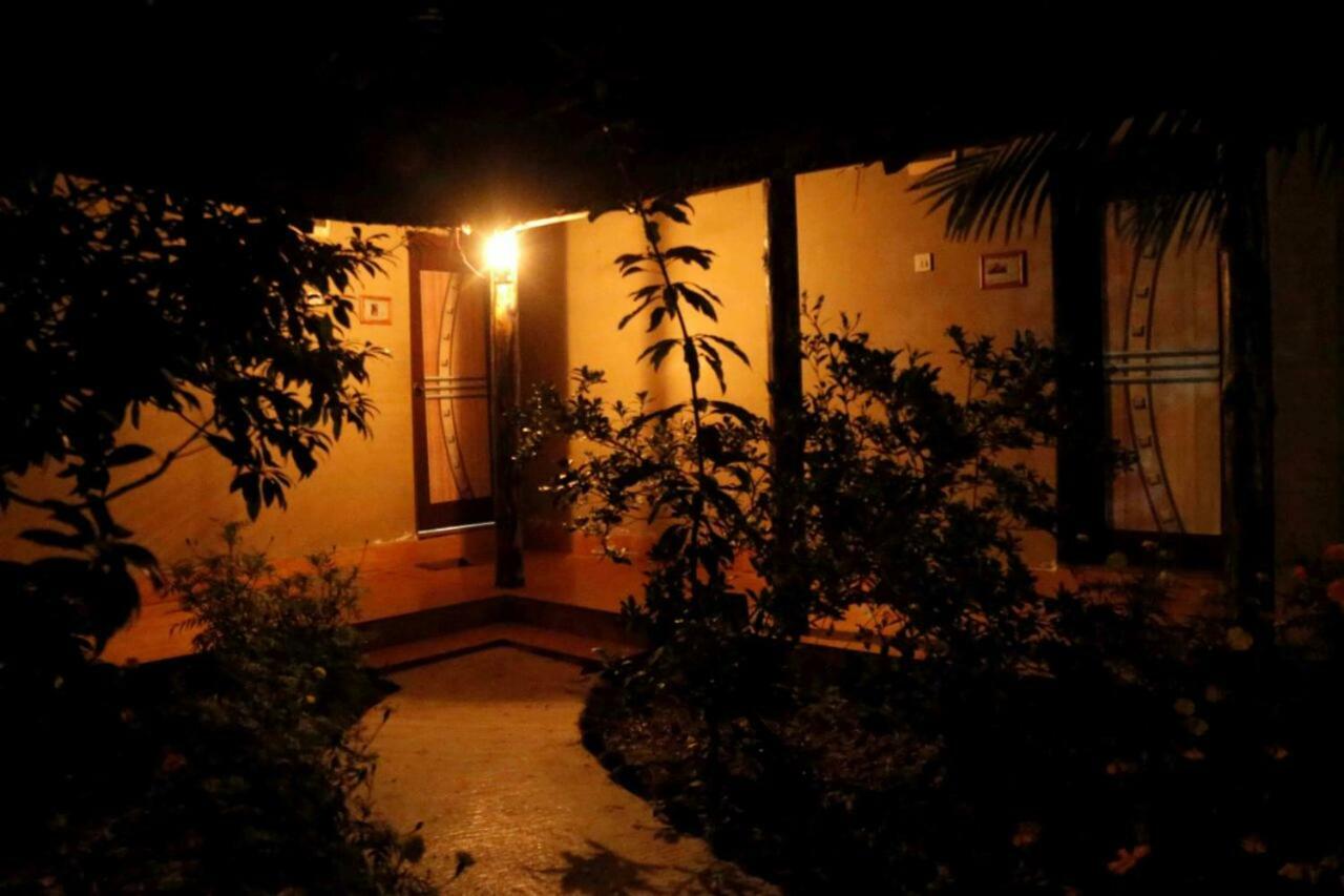 Solitary Nook Gosaba Экстерьер фото